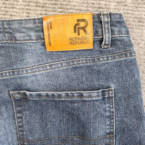 Refinery Republic Jeans Men 38 x 32 Slim Fit Straight Leg Faded Blue Medium Wash - Picture 8 of 12